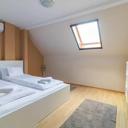 Bendor Sóstó W Ac By Nw Apartamento